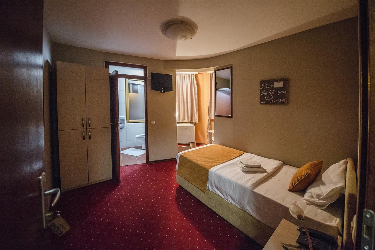 Hotel Bell Leskovac  Exterior photo